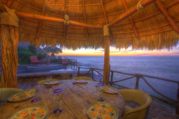 palapa-evening-celeste