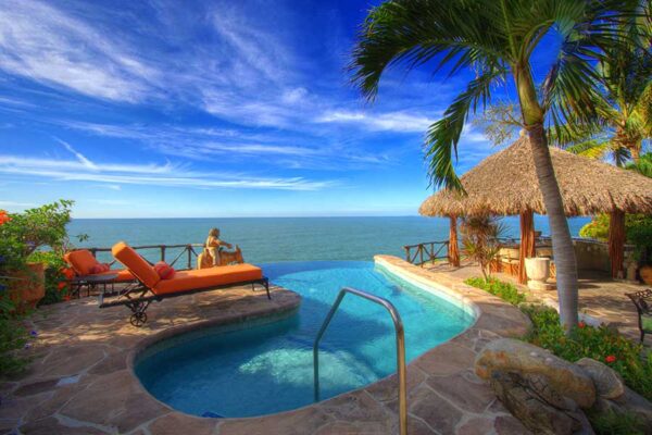 private-pool-celeste